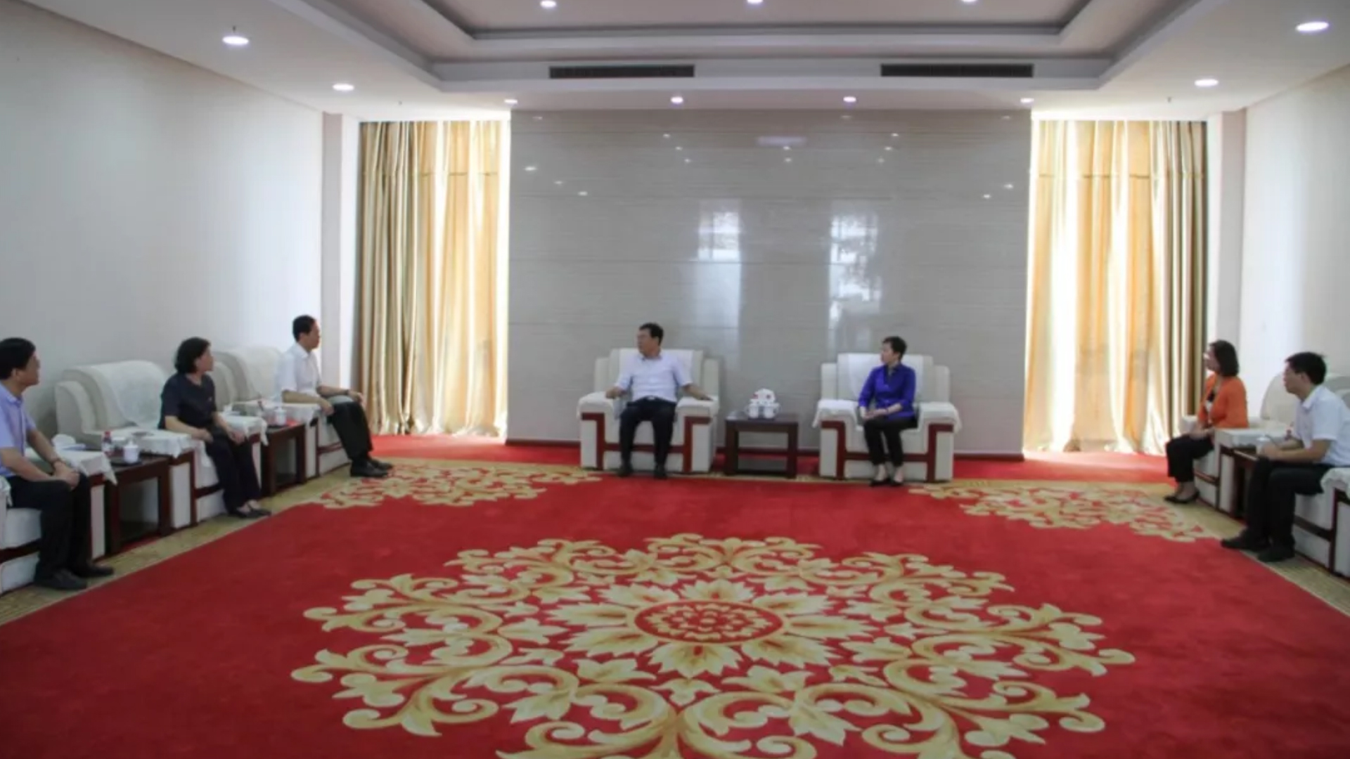 濰坊市委常委、組織部部長(zhǎng)劉國(guó)偉來浩信集團(tuán)走訪慰問省勞模呂繼賢董事長(zhǎng)
